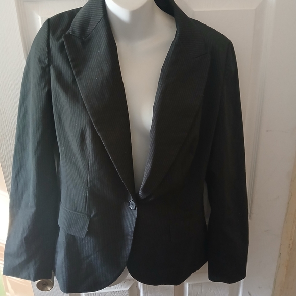 New York & Company Jackets & Blazers - New York and Company Women's Black and White Striped Blazer Jacket. Size 8